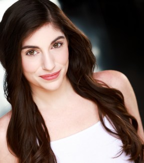 LaurenLox_Commercial